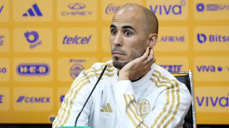 Guido Pizarro impide la partida de un jugador de peso completo.